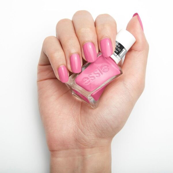 5E612FFCEDCF2CD148CDD4D25457FDC3_ Essie gel couture 150 haute to trot