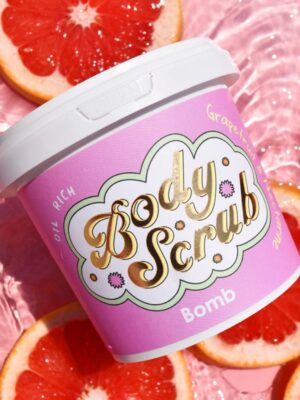 Grapefruit & nectarine body scrub 365ml